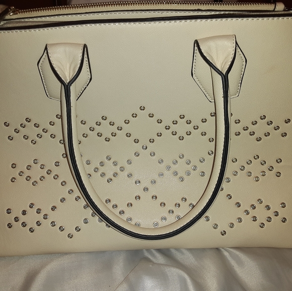 Purse - Picture 2 of 8